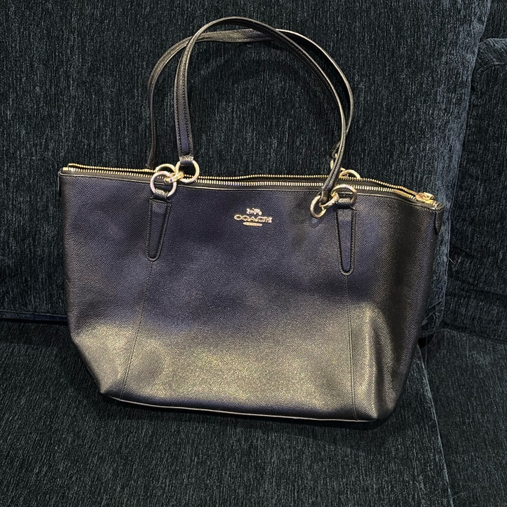 Coach Margot crossgrain (taxi) tote carry-all leather handbag